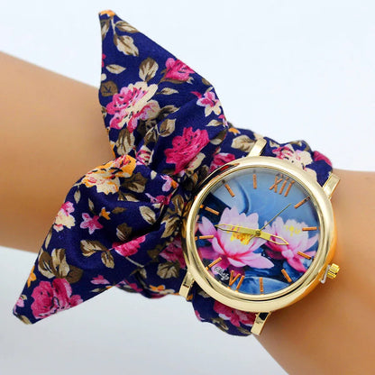 New Woman's Watch Fashion Luxury Ladies Quartz Wristwatch Top Brand Floral Cloth Bracelet Watch Flower Women Watches